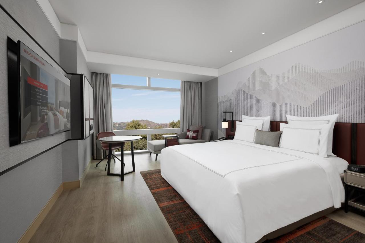 Premium King Room,1236244657:JPEG